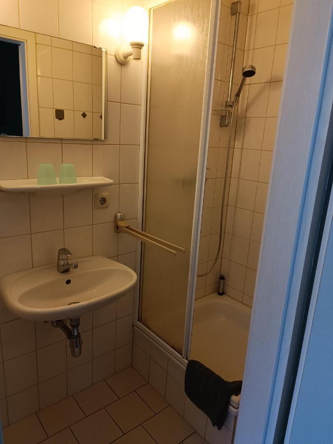 Pension Thüringer Wald - Monteurzimmer Reichmannsdorf Habitación foto